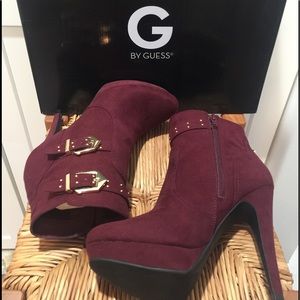 MAROON BOOTIES W/ GOLD BUCKLE NEW